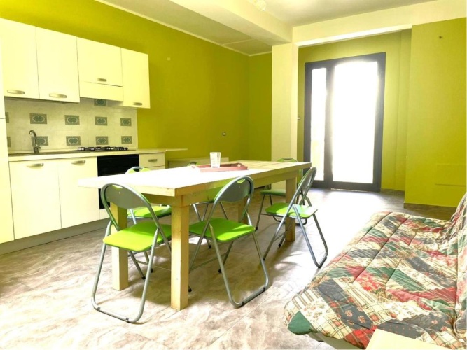 3 Bedrooms Apartment