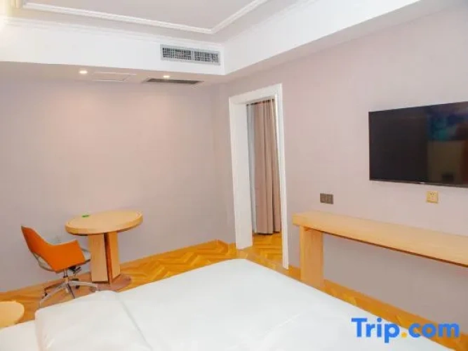 Deluxe Double Family Suite with panoramic view