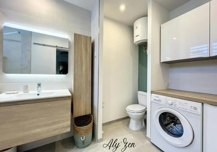 Aly'Zen - Studio de charme. Pieds dans l'eau (mer)