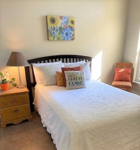 4 Bedrooms Cottage