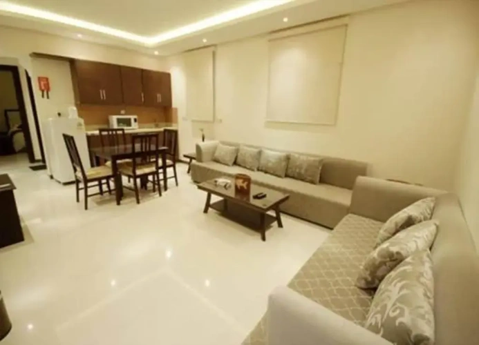 2 Bedrooms Apartment