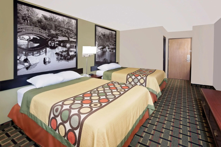 Econo Lodge Canton North