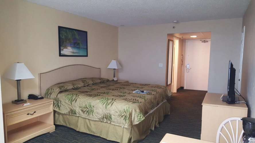 Beachside Hotel