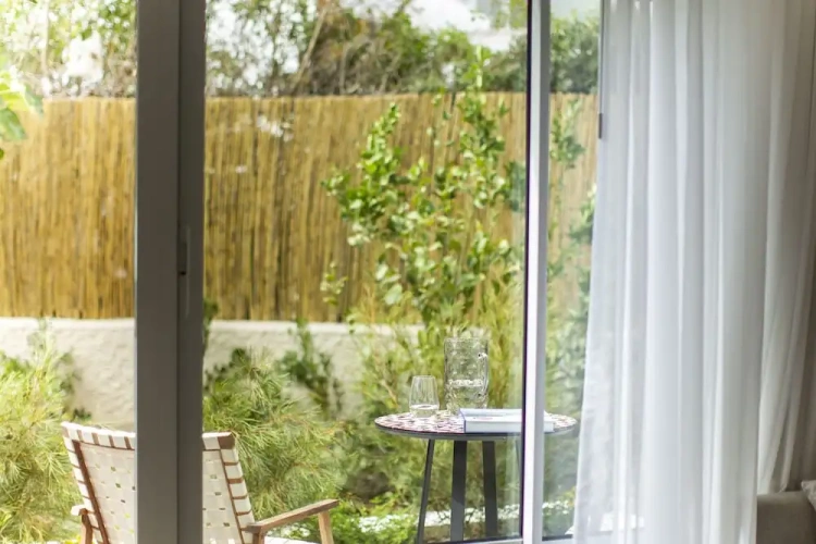 1 Bedroom Deluxe Apartment with garden view