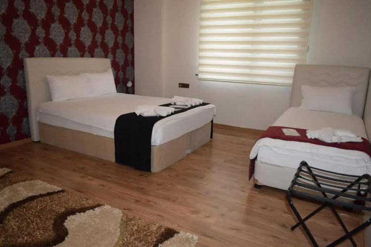 Mars Otel