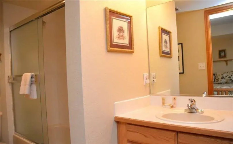 Village Point 202