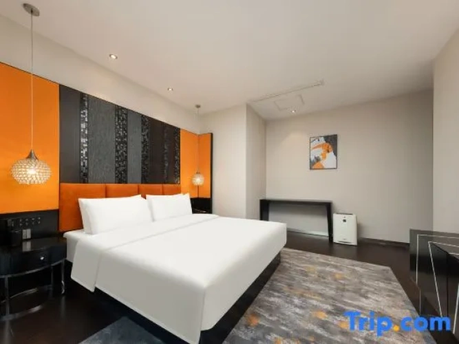 1 Bedroom Deluxe Double Family Suite