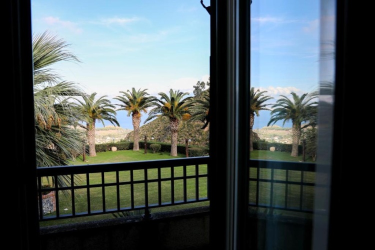 Deluxe Double room with balcony and with sea view