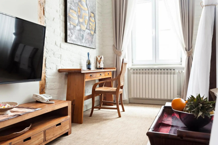 SuperB Luxury Suites