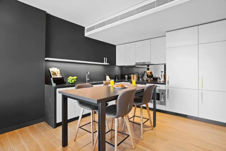 1 Bedroom Suite with city view