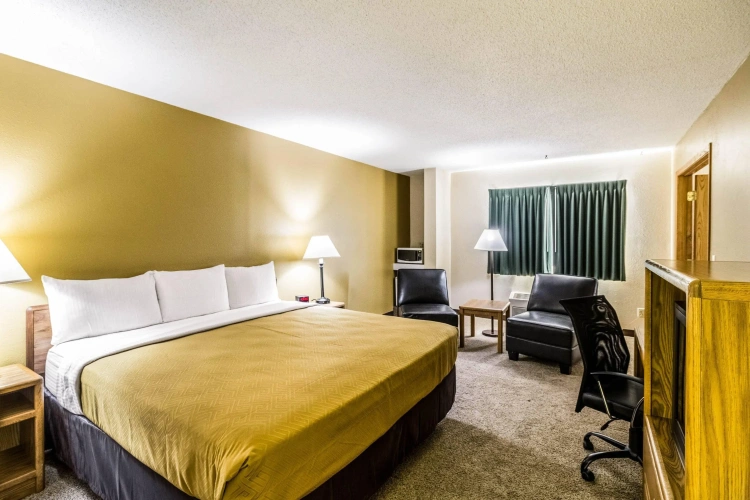 Quadruple Suite