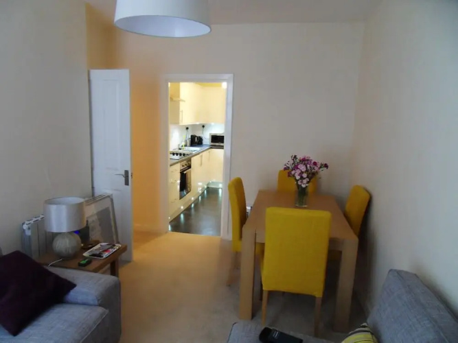 1 bed flat off Royal Mile