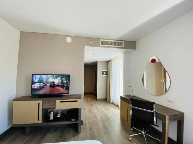 Standard Twin room with view