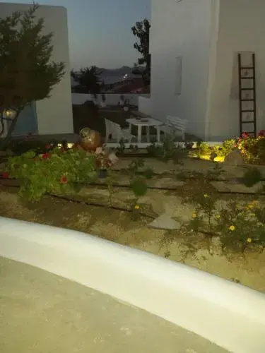 Sarakiniko View Studios