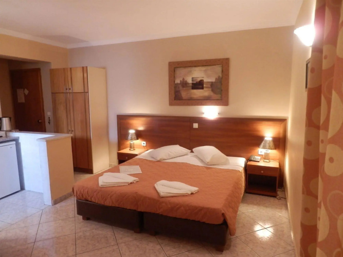 Planos Beach Hotel