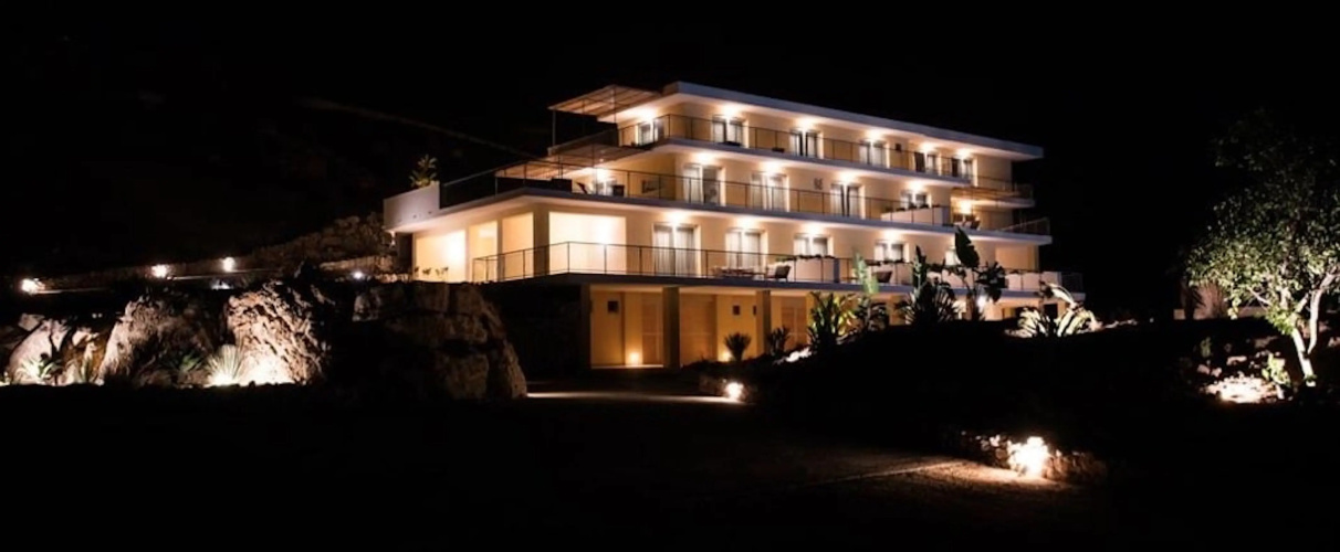 Luna Minoica Suites & Apartments