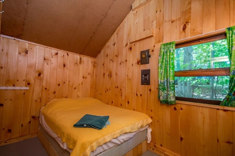2 Bedrooms Cottage