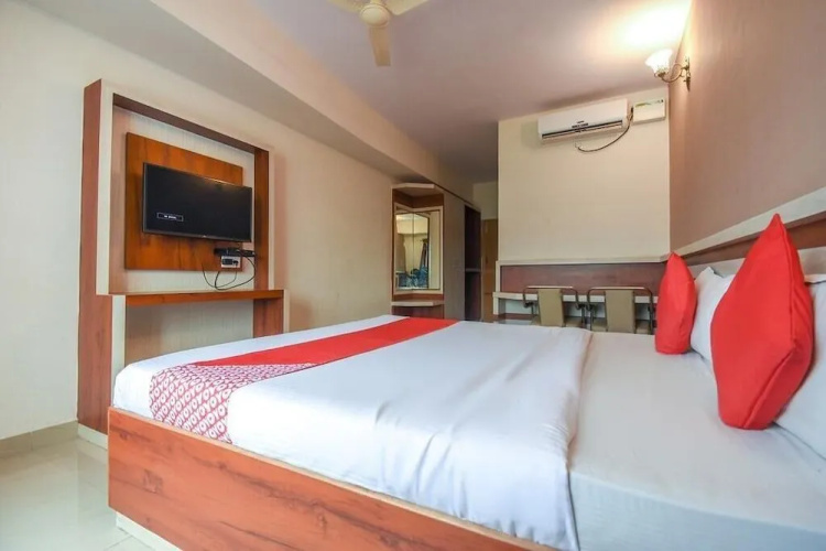 Sri Nidhi Hotel