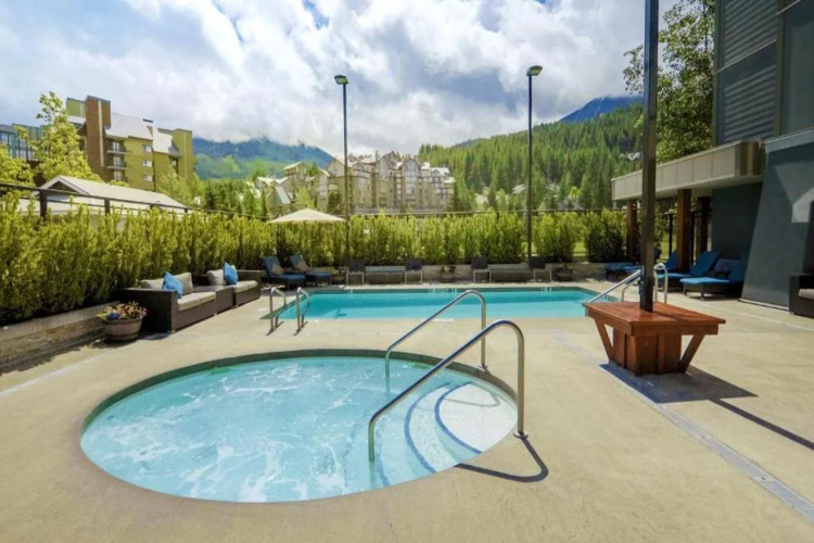 Aava Whistler Hotel photo 14