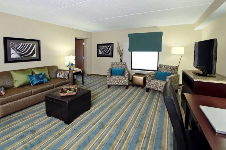 Quadruple Suite