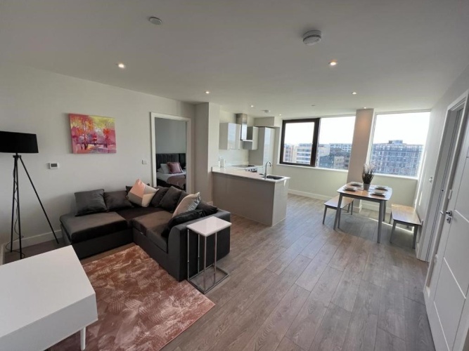 2 Bedrooms Apartment