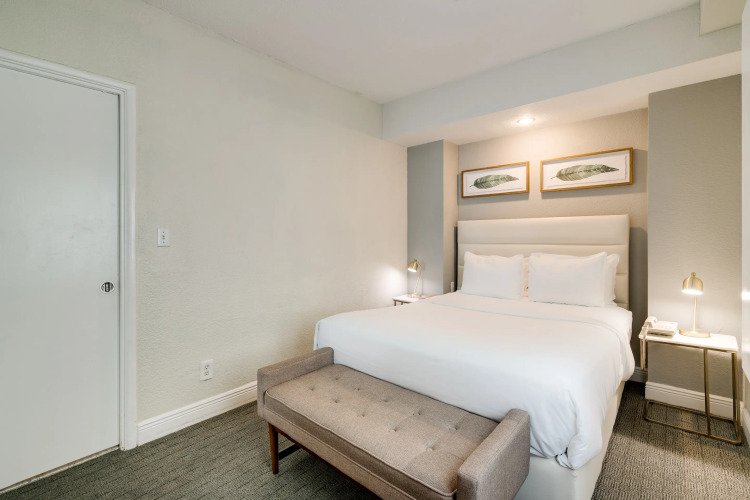 Crest Hotel Suites