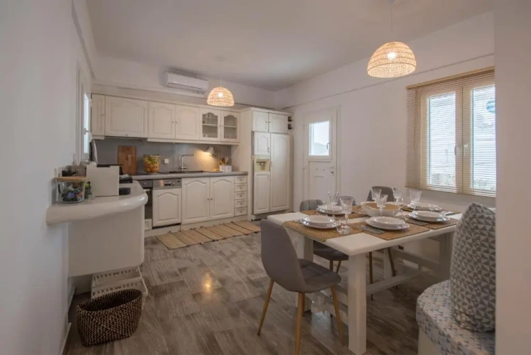 3 Bedrooms Deluxe Apartment