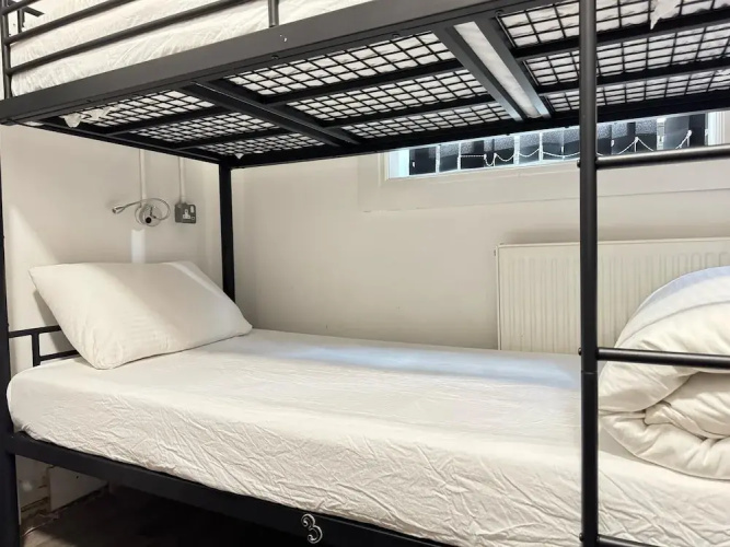 Rahman Hostel - Manchester