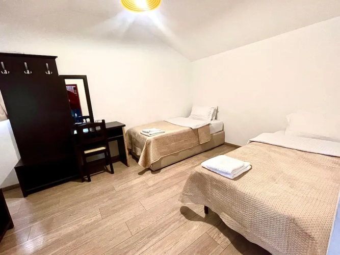 City 5 Hotel