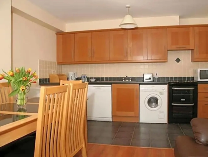 3 Bedrooms Cottage