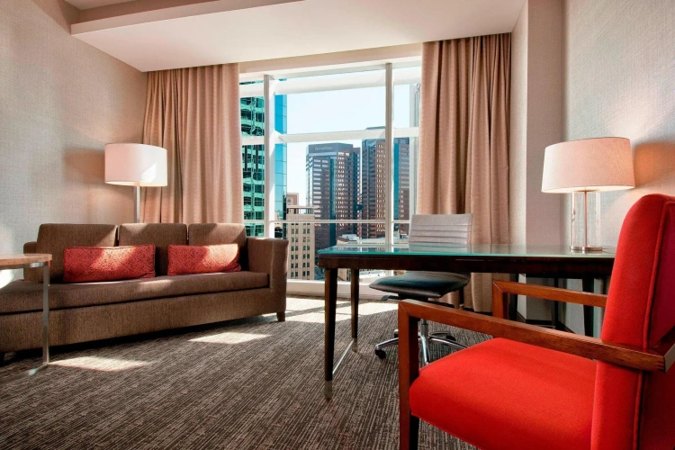 Deluxe Double room with city view