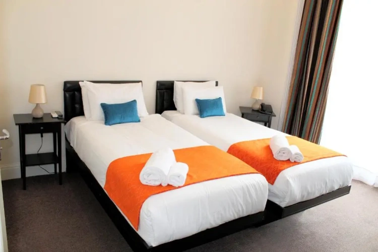 Twin room