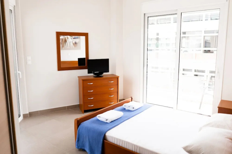 Thanasis Place Hostel