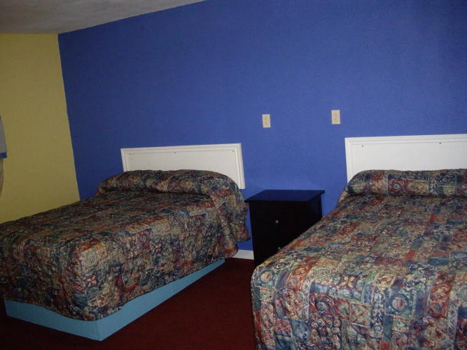 Relax Inn Motel