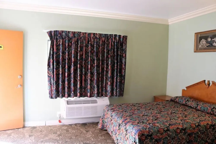 Four Corners motel