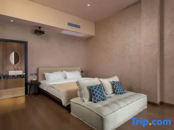 Standard Double room with lake view
