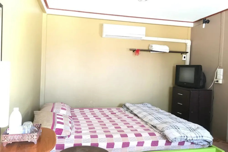 Sea Sun Moon Hostel