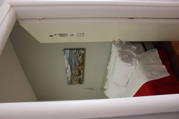 Coral Rooms