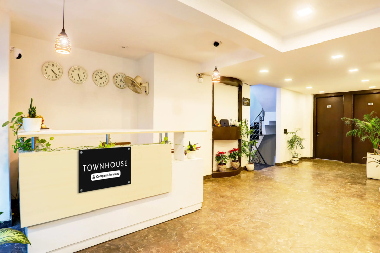 Super Townhouse Sector 52