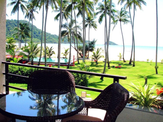 1 Bedroom Apartment with sea view