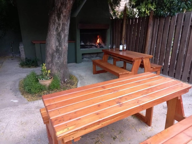 2 Bedrooms Bungalow