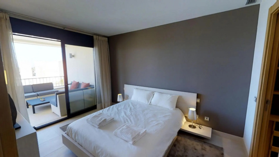 8671 - Luxurious Apartment With Spa Area