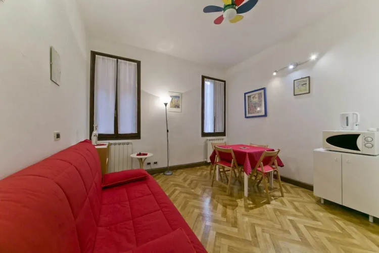 Rialto Comfort House
