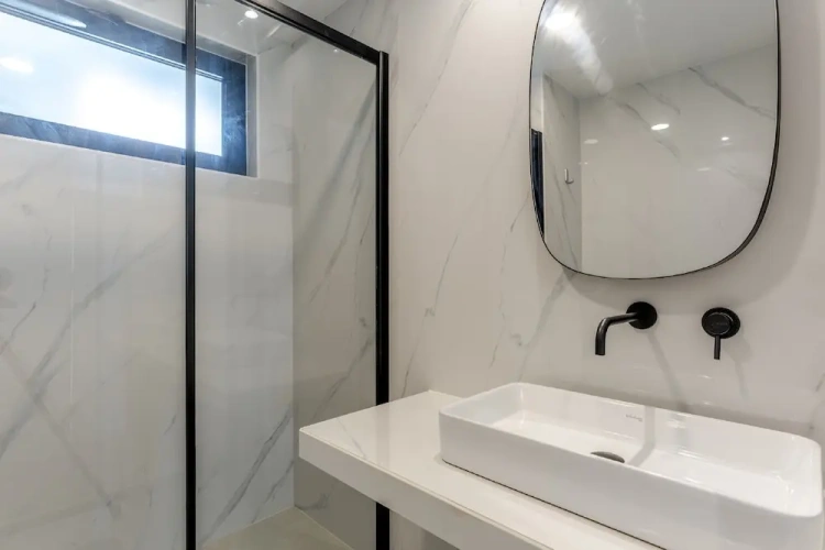 2 Bedrooms Apartment with balcony