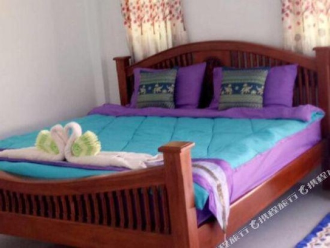 Bed in Dorm