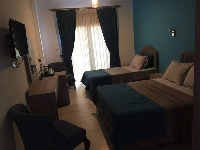 Standard Triple room with sea view
