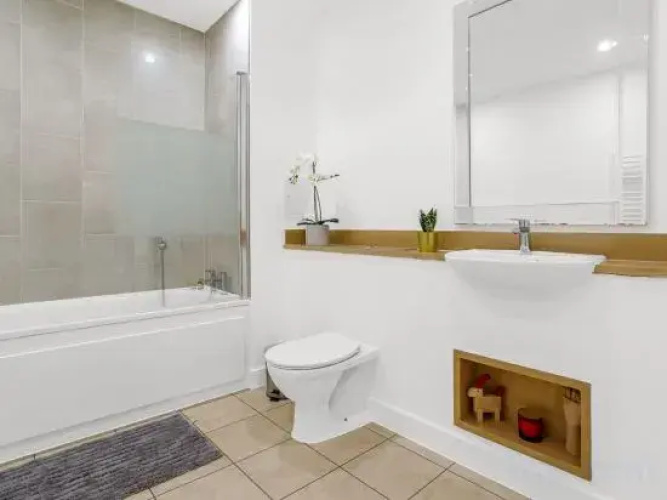 Charming 2 Bedroom Flat in Bromley&nbsp;By&nbsp;Bow