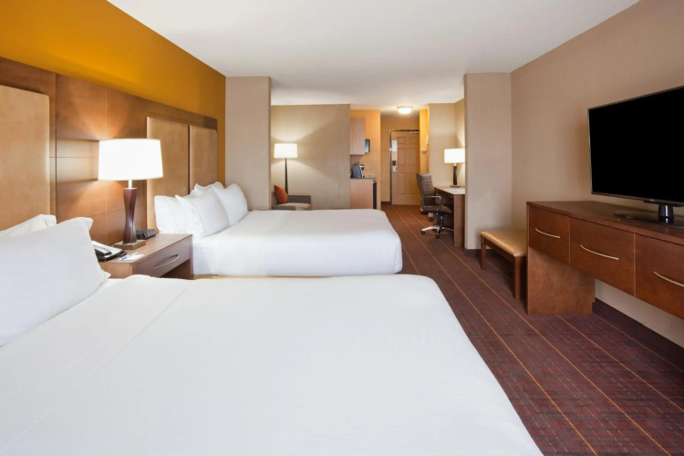 Holiday Inn Express Hotel & Suites Brainerd-Baxter by IHG