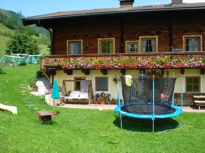 3 Bedrooms Apartment with balcony