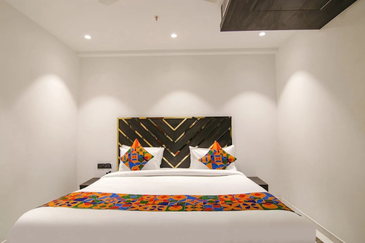 FabHotel Sky Suites Karkardooma